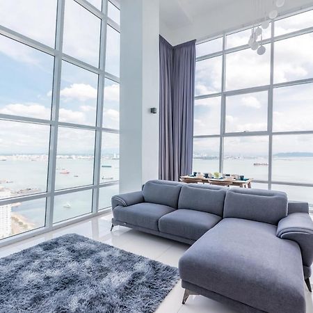 Maritime Penthouse Suite By The Sea George Town Bagian luar foto