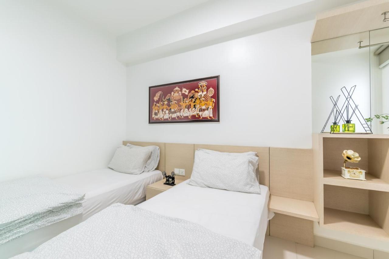 Maritime Penthouse Suite By The Sea George Town Bagian luar foto