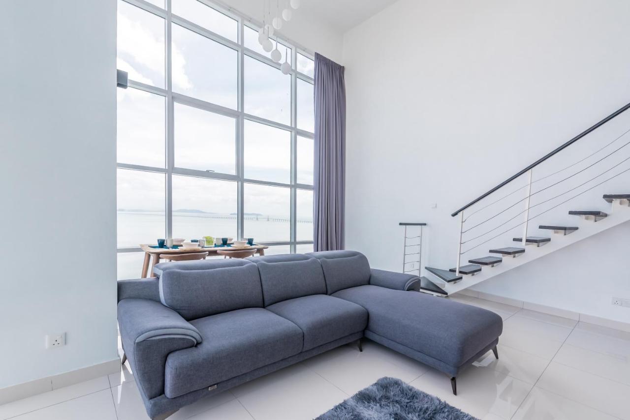 Maritime Penthouse Suite By The Sea George Town Bagian luar foto